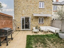 Silverstone Paddock Retreat