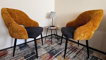 Bed & Chic art rooms