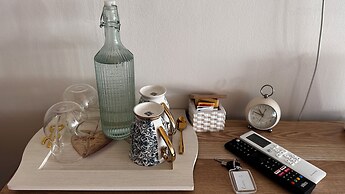 Bed & Chic art rooms