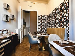 Bed & Chic art rooms