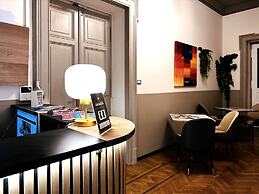 Bed & Chic art rooms