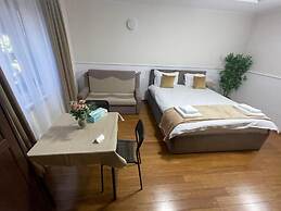 Therme Airport Resort
