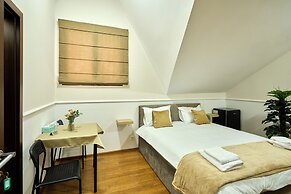 Therme Airport Resort