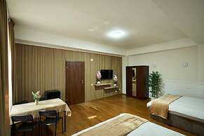 Therme Airport Resort