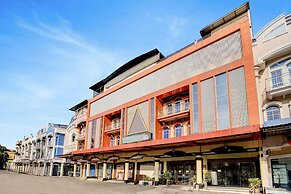 Dancenter S Hotel