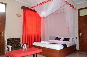 Senate Hotel Juja