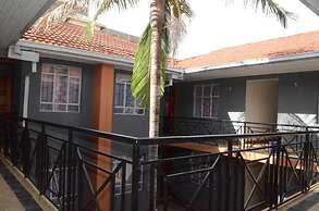 Senate Hotel Juja
