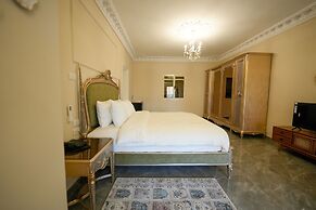 The H Zamalek Suites
