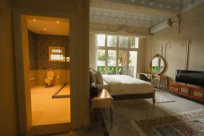 The H Zamalek Suites