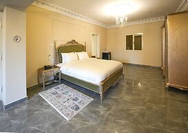 The H Zamalek Suites