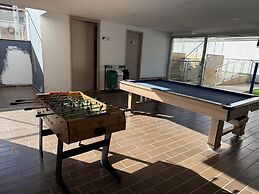 Mountain View, Pool & Gym (2506)
