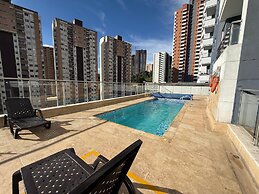 Mountain View, Pool & Gym (2506)