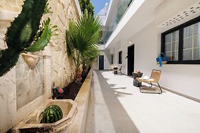 Angel Apartments 1