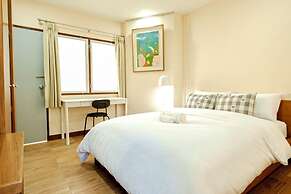 Thong Poon Apartment Chiang Mai