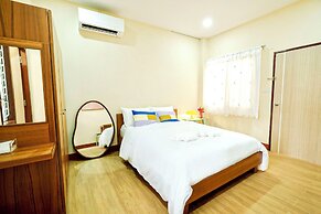 Thong Poon Apartment Chiang Mai