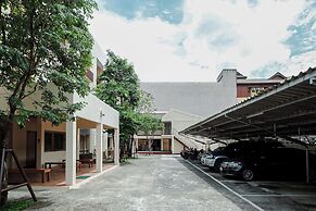 Thong Poon Apartment Chiang Mai