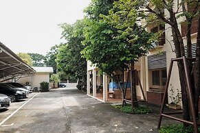 Thong Poon Apartment Chiang Mai