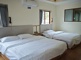 Tiger Leaping Half Way Guest House