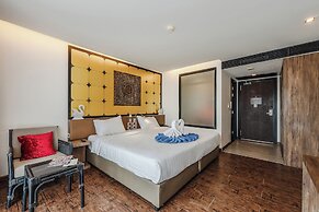 Chill & Play Near Beach Pool C202