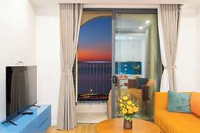 Skywave Apartment Firework Delight