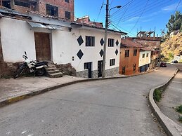 ZEVEN HOUSE - CUSCO APARTMENT