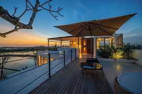 Villa Lumira