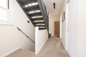 Cozy Maisonette near Edinburgh Castle