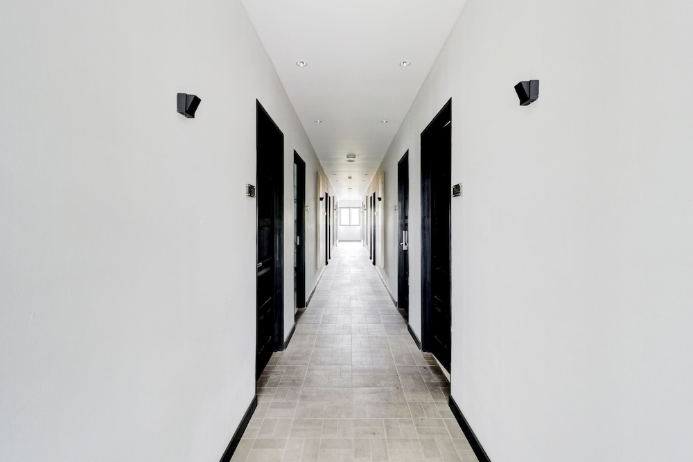 OYO 94728 Isleep Ciwalk