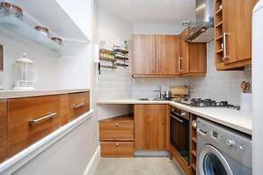 Stunning flat near Edinburgh Castle