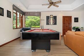 Emerald Hill Villas