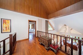 Emerald Hill Villas
