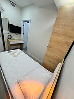 Q Line Hotel
