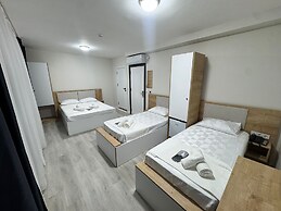 Q Line Hotel