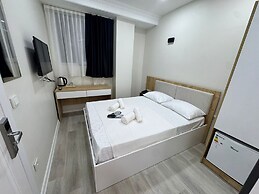 Q Line Hotel