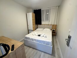Q Line Hotel