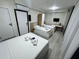 Q Line Hotel