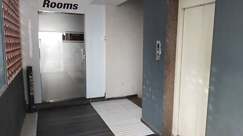HOTEL CENTER POINT