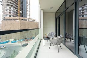 KeyRock - Modern 1BR in Zada with Pool