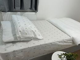 Harrow Haven - Spacious 3 Bedroom House