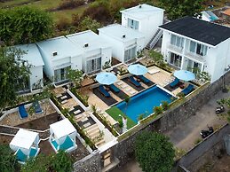 Bella Belly Cottage and Villa