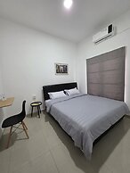 Shini Guest House