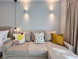 Kono Studios & Suites