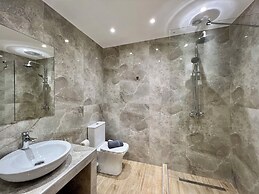 Kono Studios & Suites
