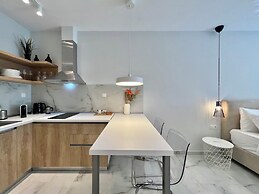 Kono Studios & Suites