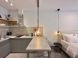 Kono Studios & Suites