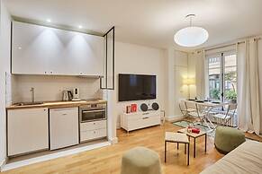 Superb Trocadero-arc de Triomphe Apartment