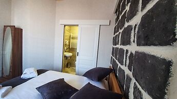 JINJOTEL Boutique Hotel