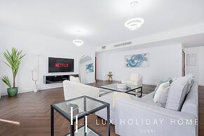 LUX The JBR Central Suite