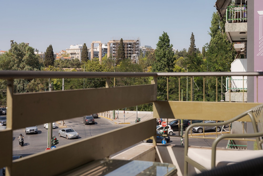Olympian Zeus Residences