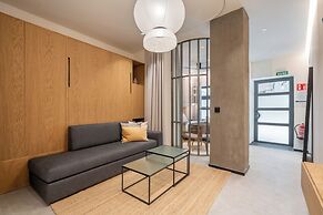 Dobo Madrid Goya